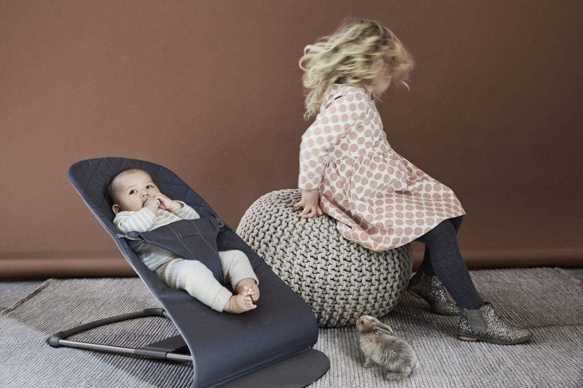 фото Кресло-шезлонг для новорожденных, серый