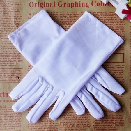 Перчатки короткие, 42-48 р., белые
Перчатки короткие, 42-48 р., белые