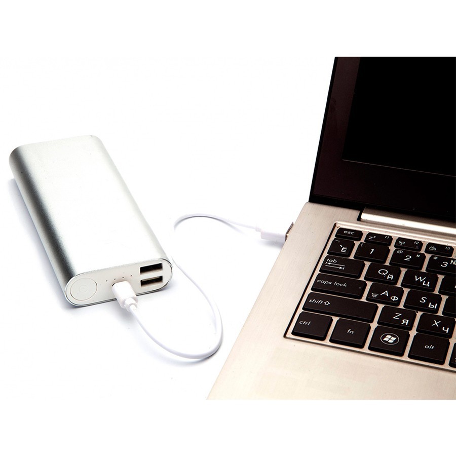 Аккумулятор внешний 10 000 mAh, серебряный Аккумулятор внешний 10 000 mAh, серебряныйВнешние аккумуляторы<br>Современные гаджеты разряжаются в самый неподходящий момент. Не покупать же вам для смартфона, планшета или электронной книги дополнительное дорогостоящее зарядное устройство? А что делать, если вы столкнулись дома с перебоями электричества, но ждете очень важного звонка? Батарея больше никогда предательски не разрядится, ведь в любой момент вам поможет внешний аккумулятор 10000 мАч!<br>