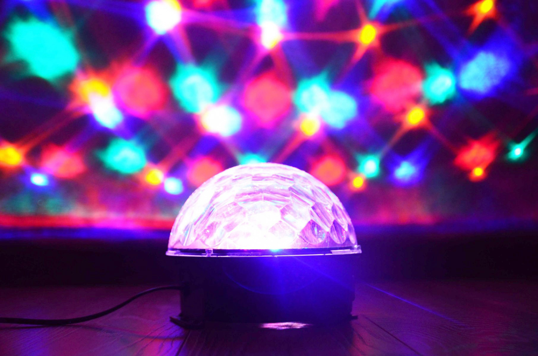 Светодиодный дискошар led Magic Ball 6