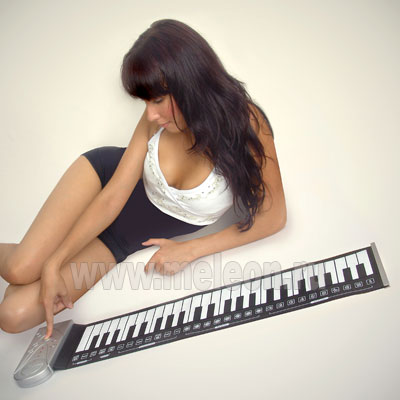 Гибкое пианино синтезатор от MELEON