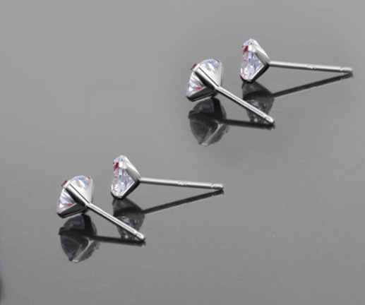 Серьги-гвоздики с кристаллами Swarovski от MELEON