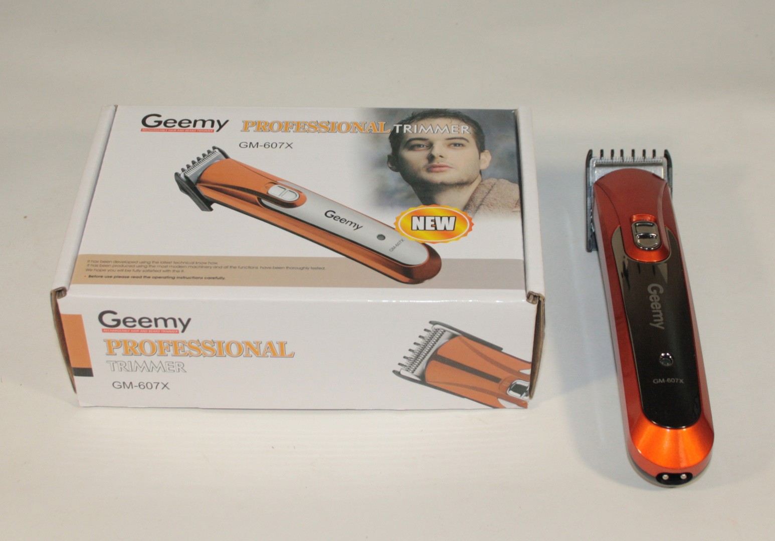 

Машинка для стрижки Geemy GM-607X, Trimmer, аккумуляторный, 1-насадка раздвижная