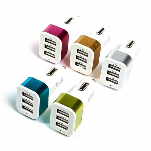 Купить Автомобильное зарядное устройство Torso, 3 USB 1,0 Ах2 и 2,1 А, цвет микс